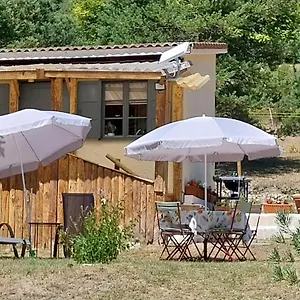 https://petit-studio-dans-la-prairie.fr-provencehotel.com